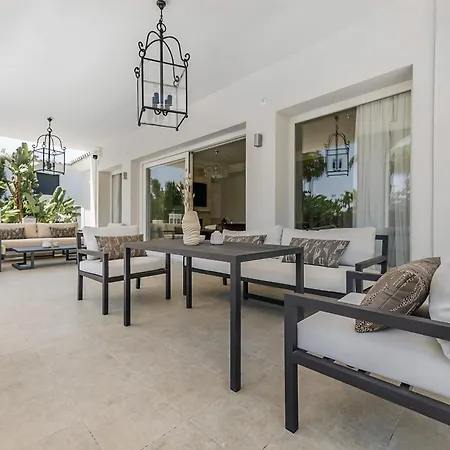 Nord Elegant Getaway Private Pool *