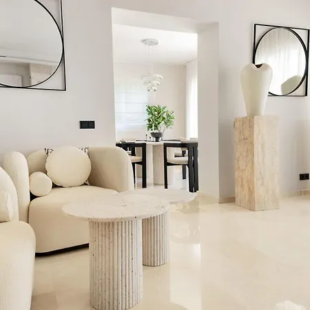 Nord Elegant Getaway Private Pool ヴィラ *