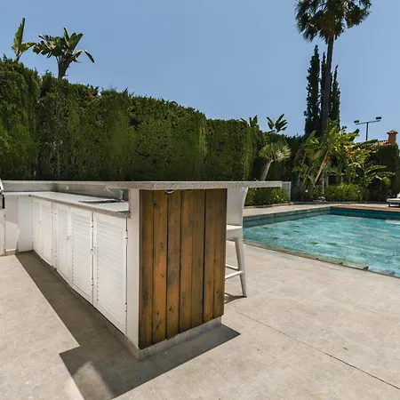 Nord Elegant Getaway Private Pool ヴィラ *