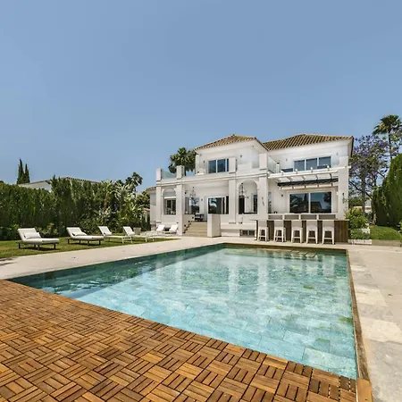 Nord Elegant Getaway Private Pool ヴィラ マルベーリャ