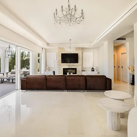 Nord Elegant Getaway Private Pool Villa Marbella