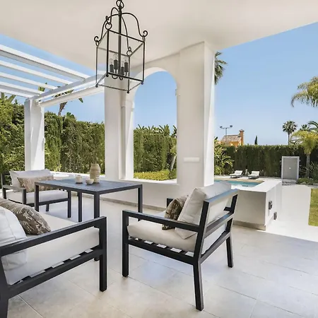 Nord Elegant Getaway Private Pool Villa