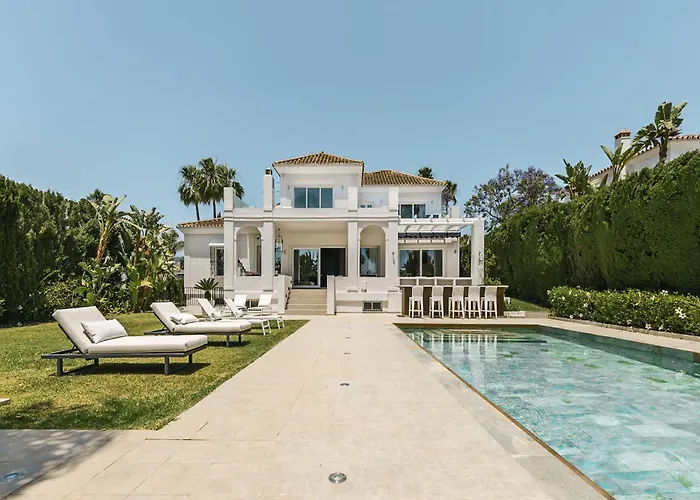 Nord Elegant Getaway Private Pool Villa *