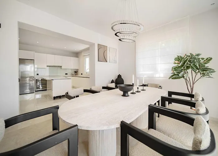 Nord Elegant Getaway Private Pool