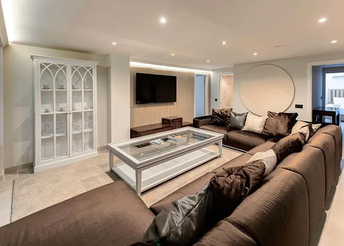 Nord Elegant Getaway Private Pool Villa